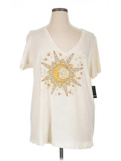 Pre-owned Torrid Short Sleeve Top Ivory Stars Pattern V-neck Tops