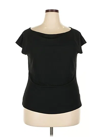 Pre-owned Torrid Short Sleeve T-shirt In Black