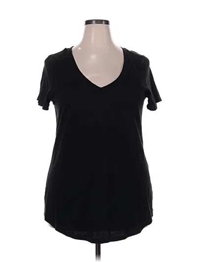 Pre-owned Torrid Short Sleeve T-shirt In Black