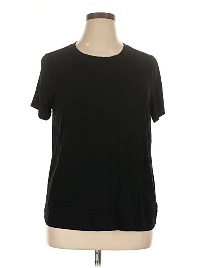 Pre-owned Torrid Short Sleeve T-shirt In Black