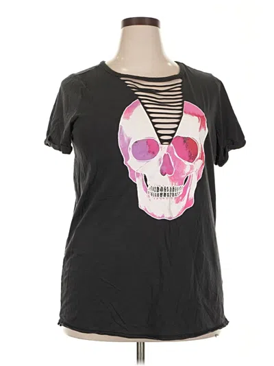 Pre-owned Torrid Short Sleeve T-shirt In Black