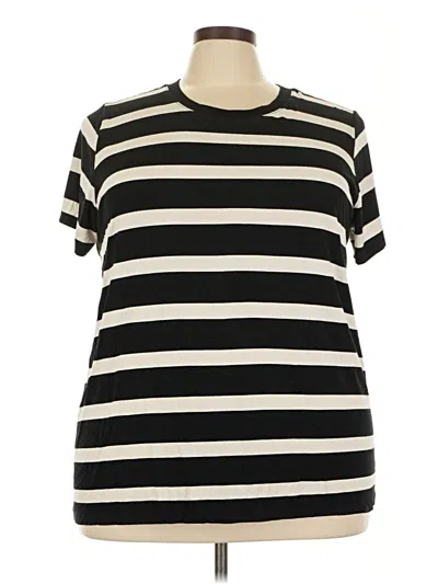 Pre-owned Torrid Short Sleeve T-shirt In Black