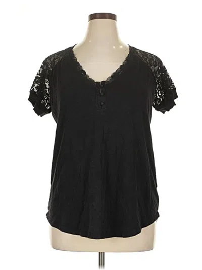 Pre-owned Torrid Short Sleeve T-shirt In Black