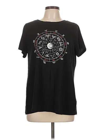 Pre-owned Torrid Short Sleeve T-shirt In Black