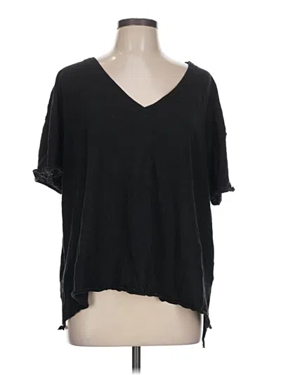 Pre-owned Torrid Short Sleeve T-shirt In Black