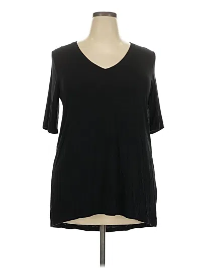 Pre-owned Torrid Short Sleeve T-shirt In Black