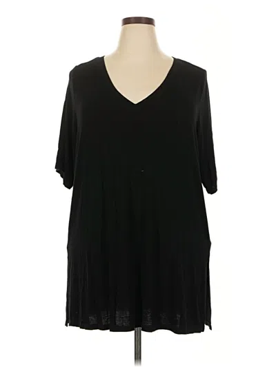 Pre-owned Torrid Short Sleeve T-shirt In Black