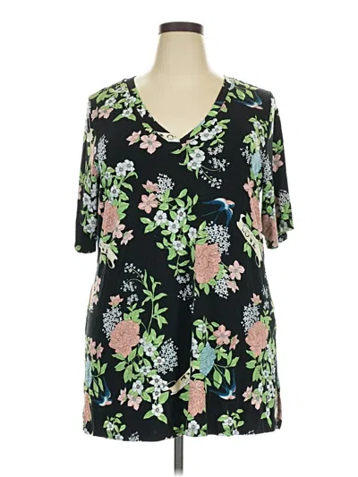 Pre-owned Torrid Short Sleeve T-shirt In Black