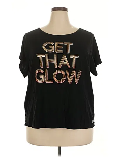 Pre-owned Torrid Short Sleeve T-shirt In Black