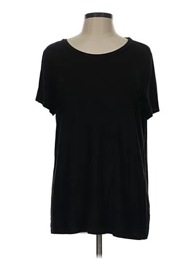 Pre-owned Torrid Short Sleeve T-shirt In Black