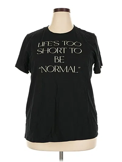 Pre-owned Torrid Short Sleeve T-shirt In Black