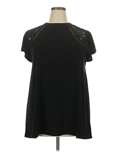 Pre-owned Torrid Short Sleeve T-shirt In Black