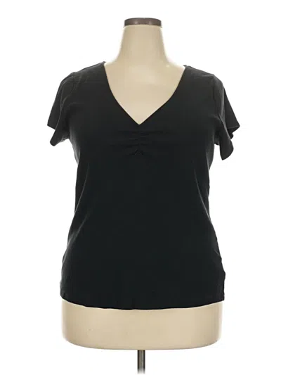 Pre-owned Torrid Short Sleeve T-shirt In Black