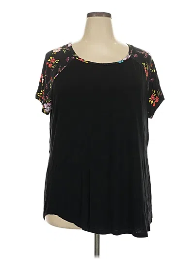 Pre-owned Torrid Short Sleeve T-shirt In Black