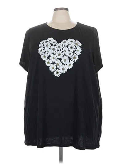 Pre-owned Torrid Short Sleeve T-shirt In Black