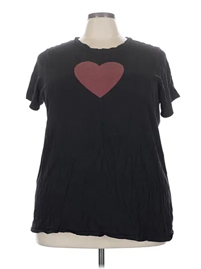 Pre-owned Torrid Short Sleeve T-shirt In Black