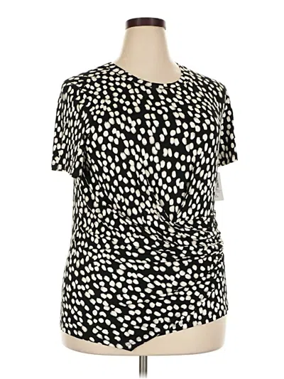Pre-owned Torrid Short Sleeve T-shirt In Black