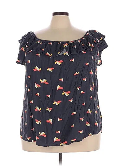 Pre-owned Torrid Short Sleeve T-shirt In Blue