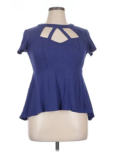 Pre-owned Torrid Short Sleeve T-shirt In Blue