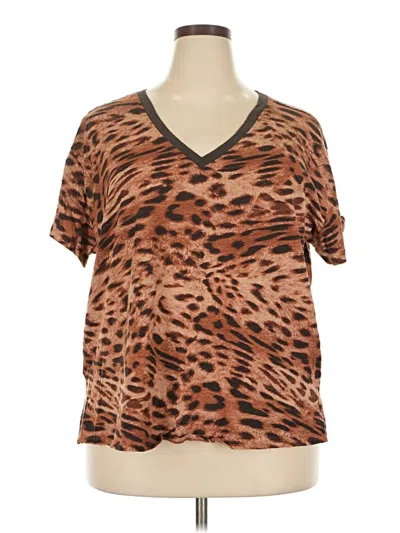 Pre-owned Torrid Short Sleeve T-shirt In Brown