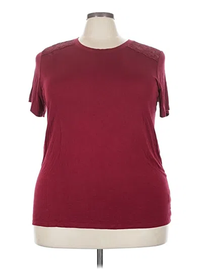 Pre-owned Torrid Short Sleeve T-shirt In Burgundy