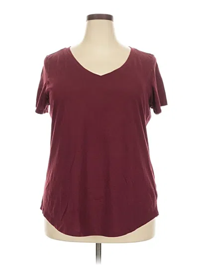 Pre-owned Torrid Short Sleeve T-shirt In Burgundy
