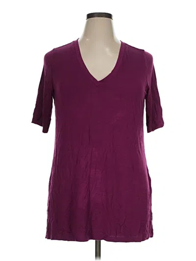 Pre-owned Torrid Short Sleeve T-shirt In Burgundy