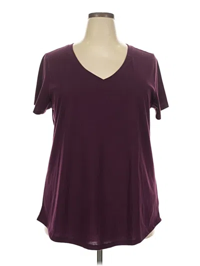 Pre-owned Torrid Short Sleeve T-shirt In Burgundy