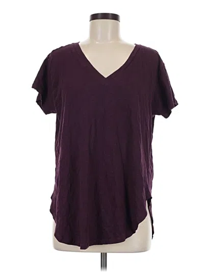 Pre-owned Torrid Short Sleeve T-shirt In Burgundy