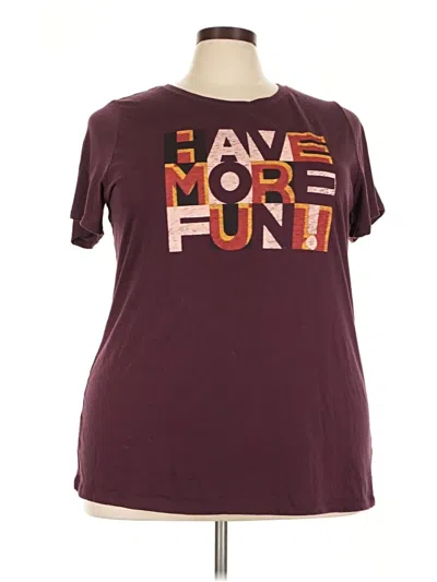 Pre-owned Torrid Short Sleeve T-shirt In Burgundy