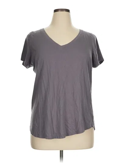 Pre-owned Torrid Short Sleeve T-shirt In Gray