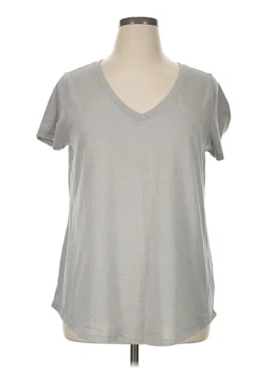 Pre-owned Torrid Short Sleeve T-shirt In Gray