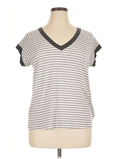 Pre-owned Torrid Short Sleeve T-shirt In Gray