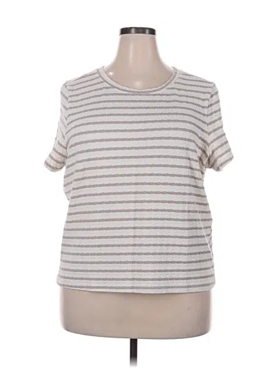 Pre-owned Torrid Short Sleeve T-shirt In Gray