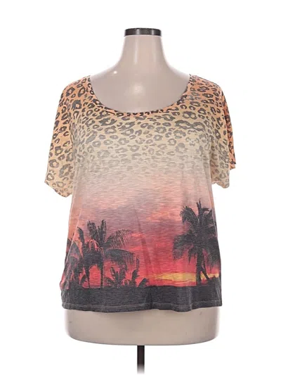 Pre-owned Torrid Short Sleeve T-shirt In Gray