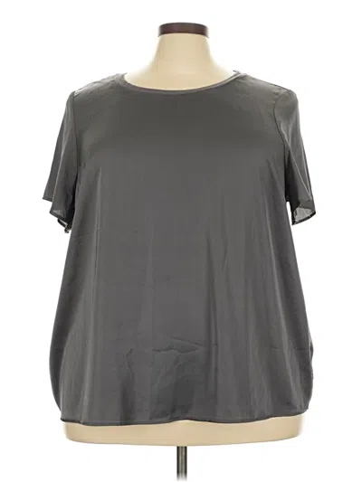 Pre-owned Torrid Short Sleeve T-shirt In Gray