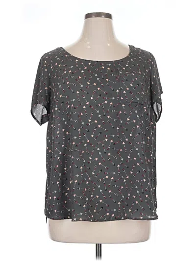 Pre-owned Torrid Short Sleeve T-shirt In Gray
