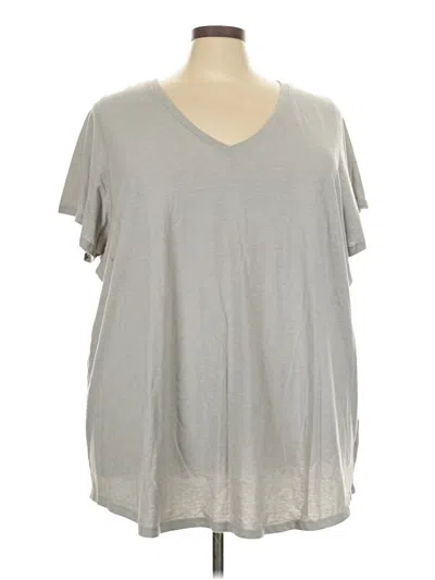 Pre-owned Torrid Short Sleeve T-shirt In Gray