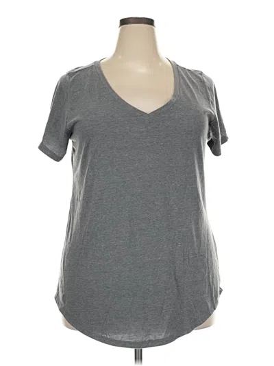 Pre-owned Torrid Short Sleeve T-shirt In Gray