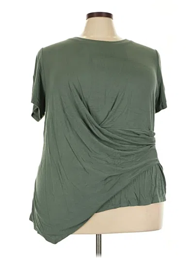Pre-owned Torrid Short Sleeve T-shirt In Green
