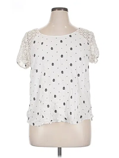 Pre-owned Torrid Short Sleeve T-shirt In Ivory