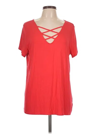 Pre-owned Torrid Short Sleeve T-shirt In Red