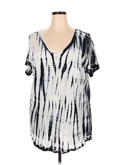 Pre-owned Torrid Short Sleeve T-shirt In Silver