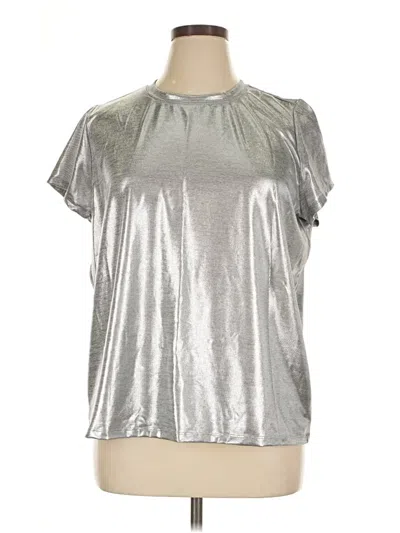 Pre-owned Torrid Short Sleeve T-shirt In Silver