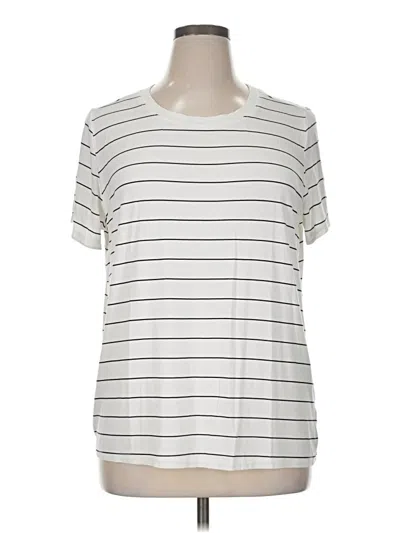 Pre-owned Torrid Short Sleeve T-shirt In White