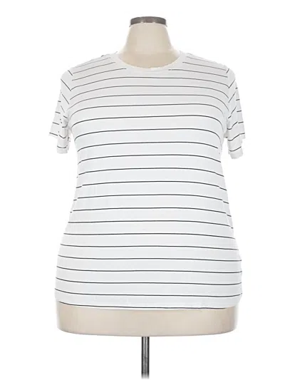 Pre-owned Torrid Short Sleeve T-shirt In White