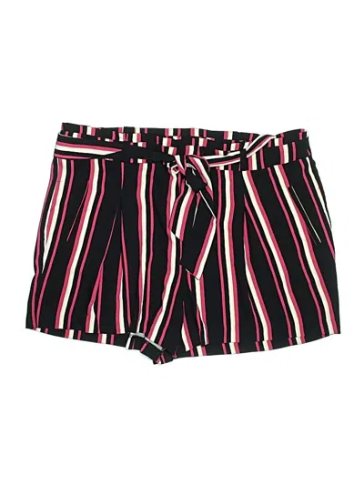 Pre-owned Torrid Shorts In Black