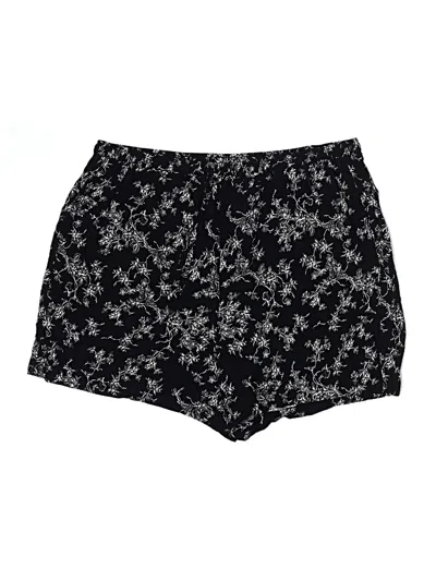 Pre-owned Torrid Shorts In Black