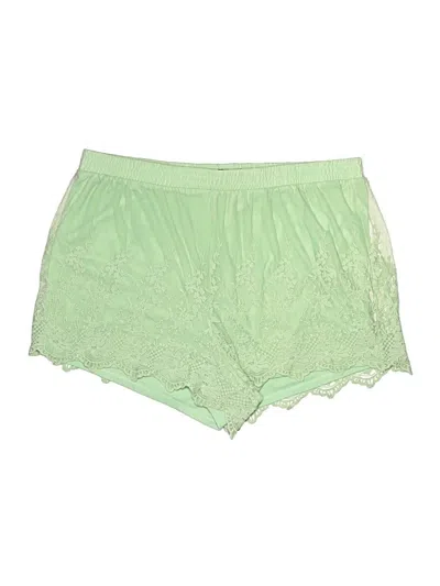 Pre-owned Torrid Shorts In Green