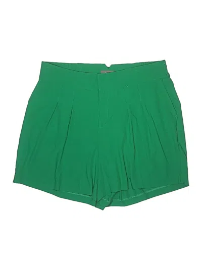 Pre-owned Torrid Shorts In Green